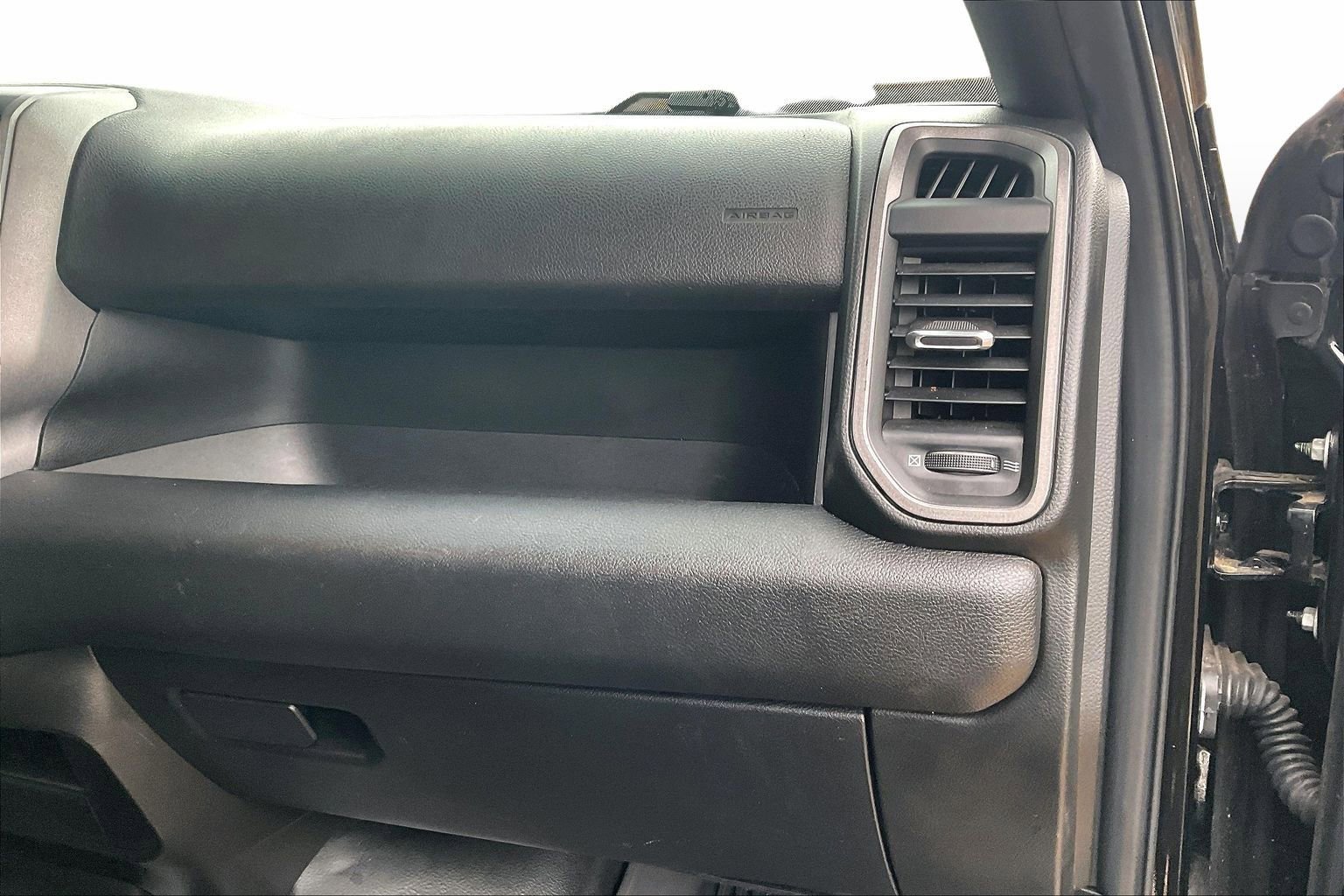 Used 2022 RAM 3500 Tradesman w/ Chrome Appearance Group image 16