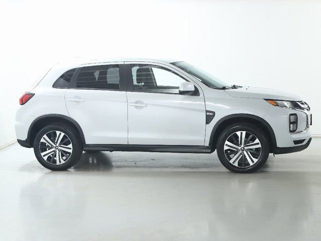Used 2025 Mitsubishi Outlander Sport AWD image 11