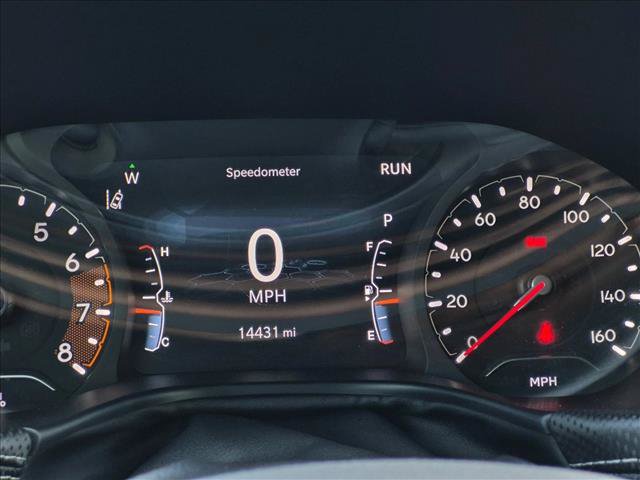 Used 2024 Jeep Compass Latitude w/ Convenience Group AWD/4WD image 11