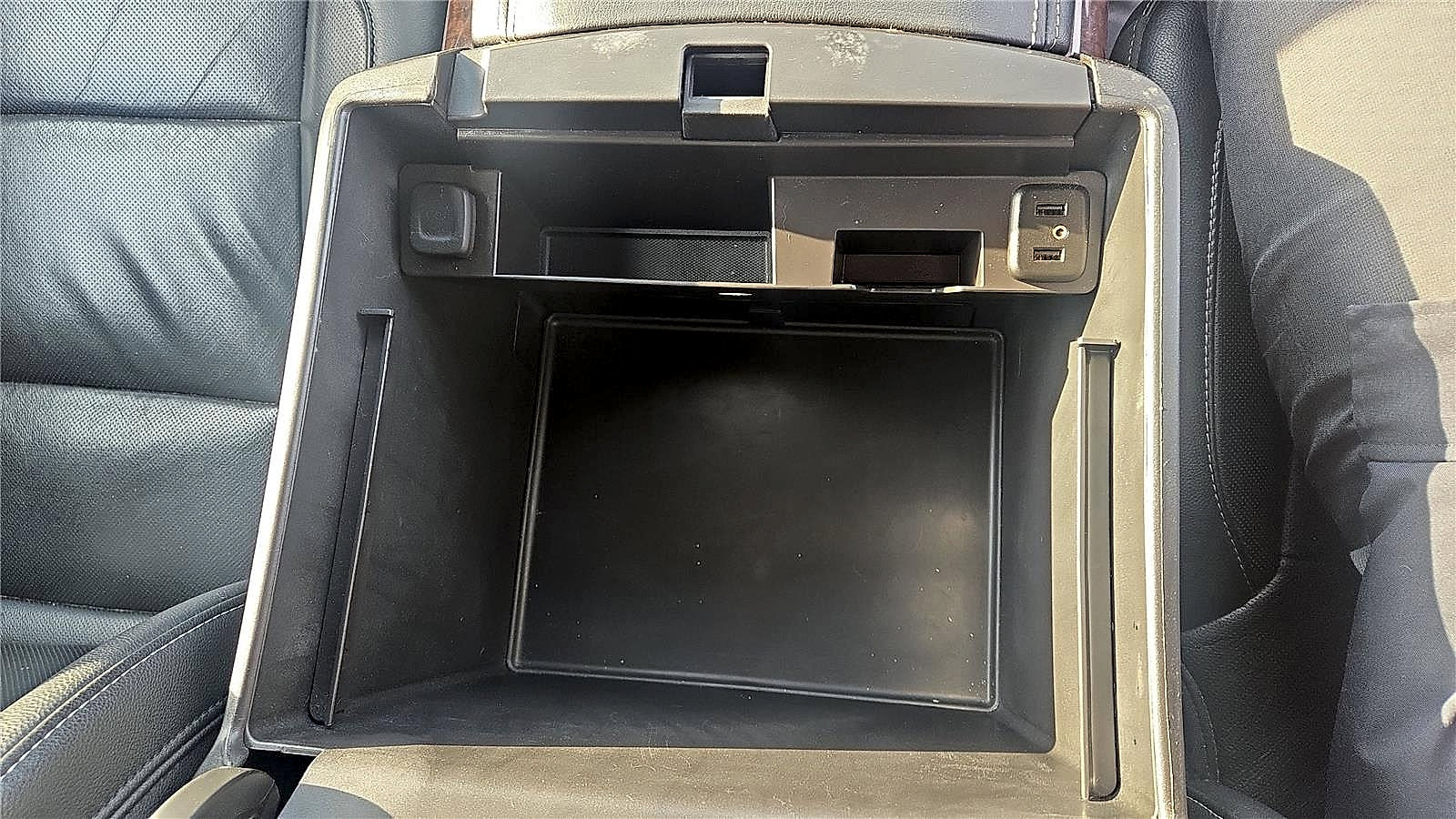 Used 2019 GMC Yukon SLT AWD/4WD image 36