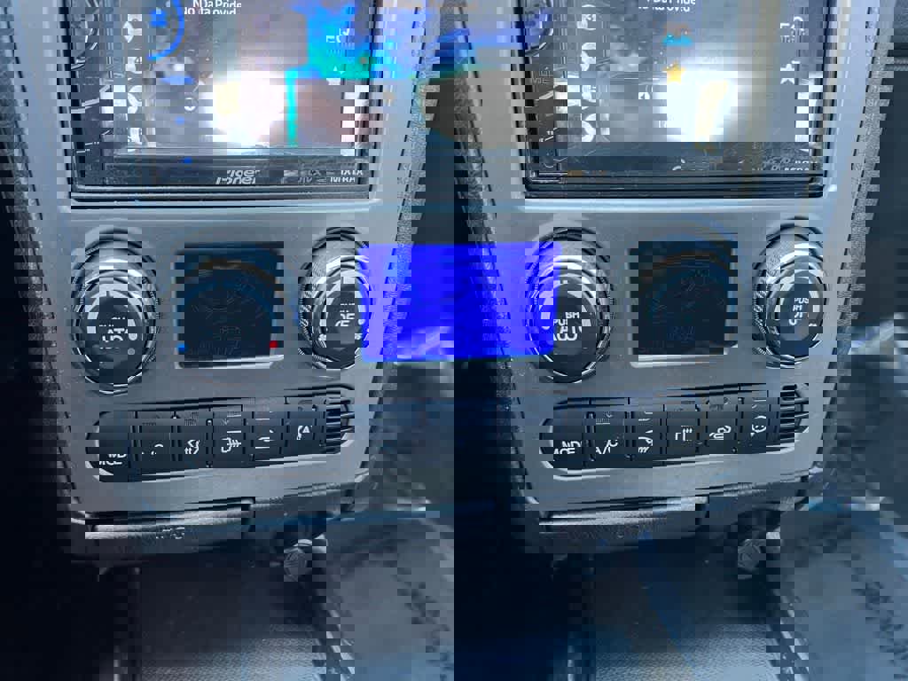 Used 2008 Hyundai Tiburon GT image 31