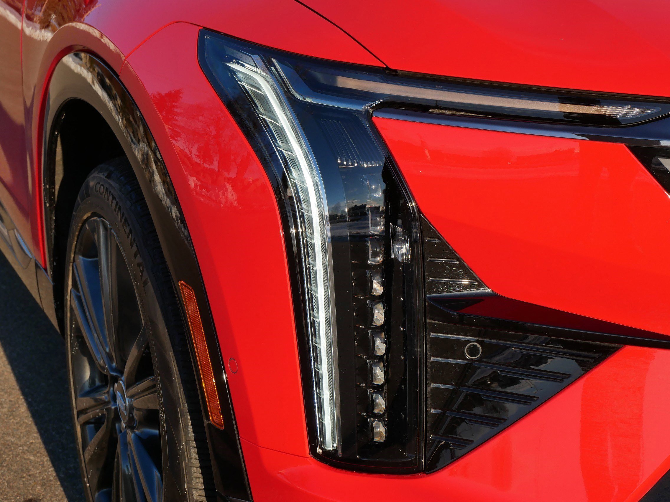 Used 2025 Cadillac Optiq Sport 2 w/ LPO, Floor Liner Package image 13