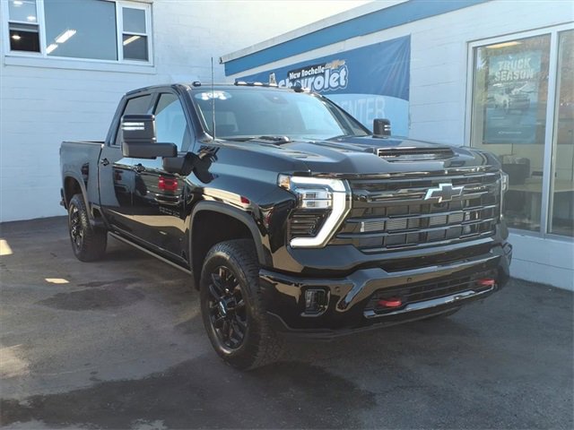 Used 2025 Chevrolet Silverado 2500 LTZ w/ LTZ Plus Package