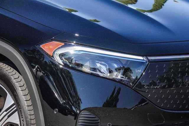 Used 2024 Mercedes-Benz EQB 350 4MATIC SUV w/ Winter Package image 10