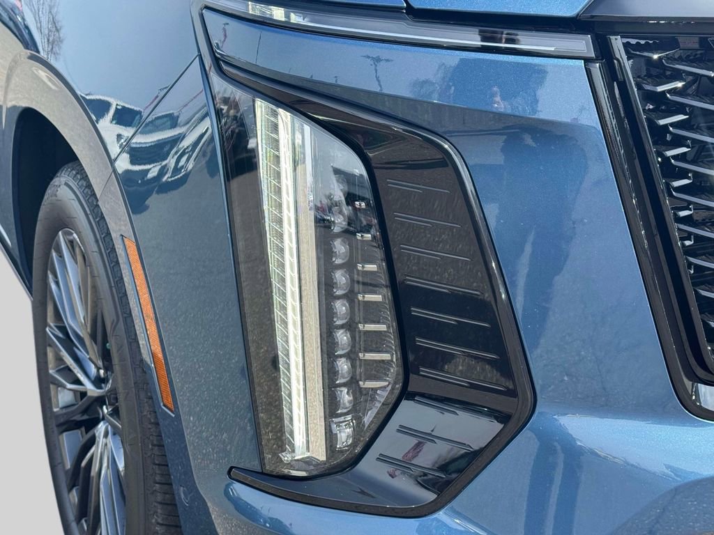 Used 2025 Cadillac Escalade Sport Platinum w/ LPO, Floor Liner Package AWD/4WD image 9