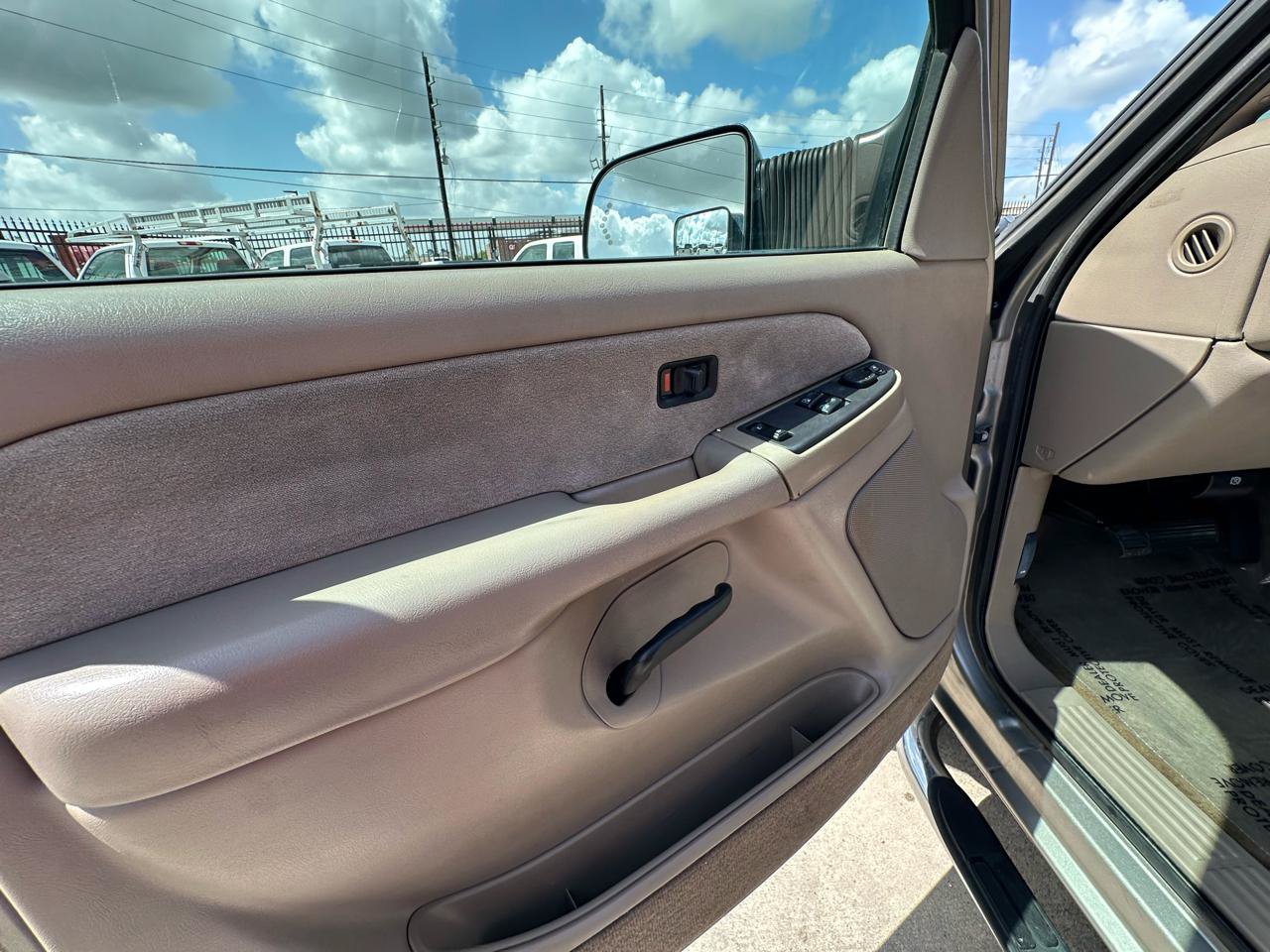 Used 2003 Chevrolet Silverado 2500 LS w/ Skid Plate Package AWD/4WD image 30