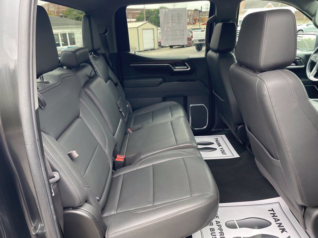 Used 2025 GMC Sierra 1500 SLT AWD/4WD image 35