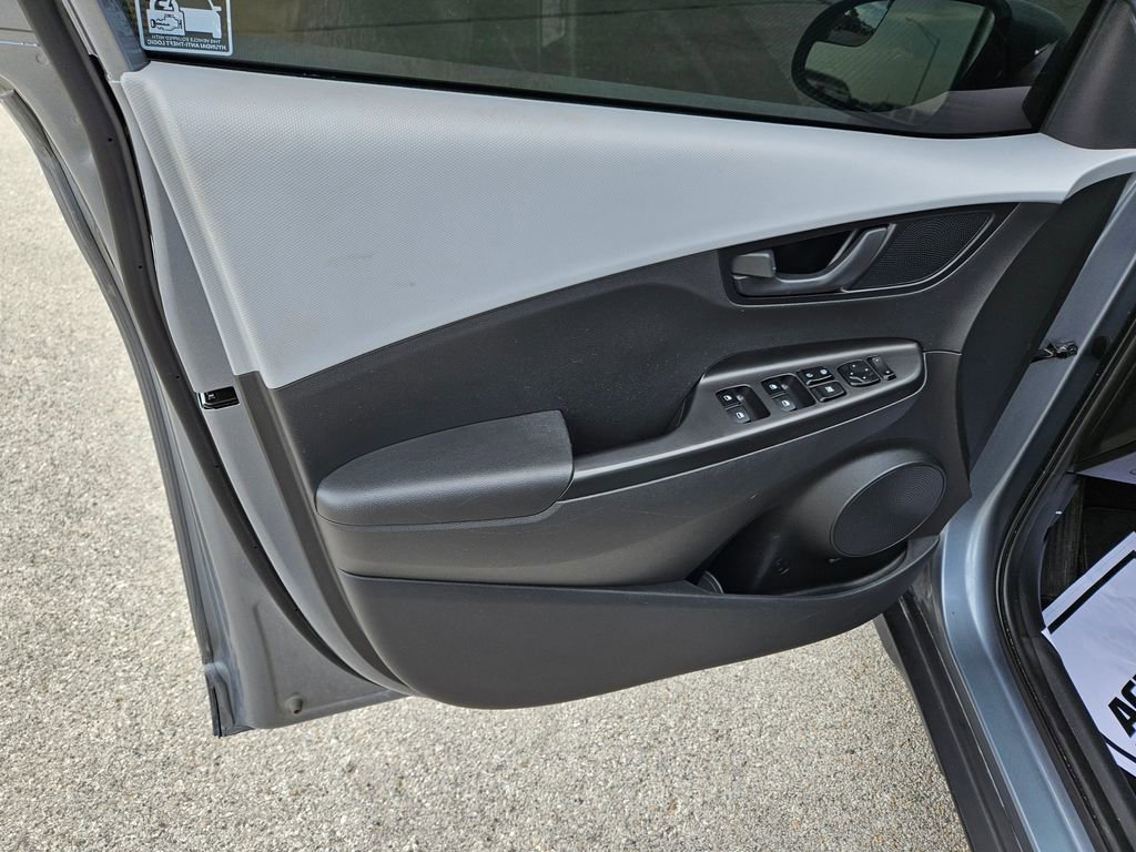Used 2021 Hyundai Kona SE w/ Cargo Package AWD/4WD image 20