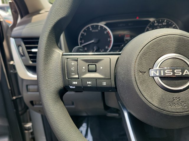 Used 2023 Nissan Rogue SV FWD image 22
