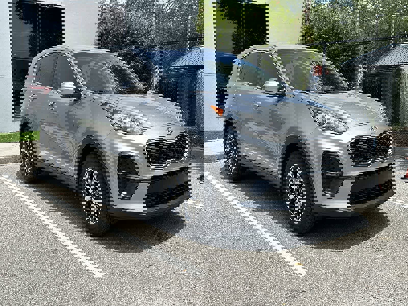 Used 2022 Kia Sportage LX image 11