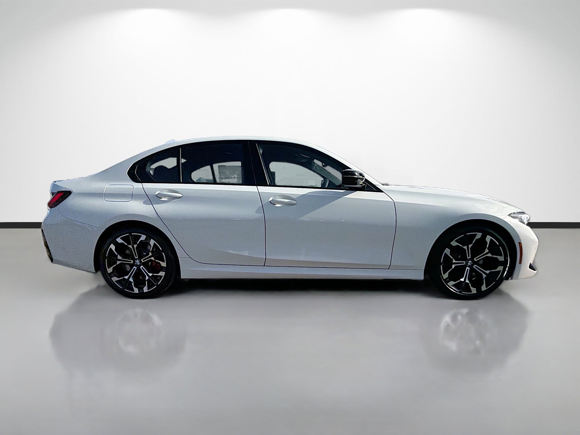 New 2026 BMW 330i xDrive Sedan w/ M Sport Package image 2