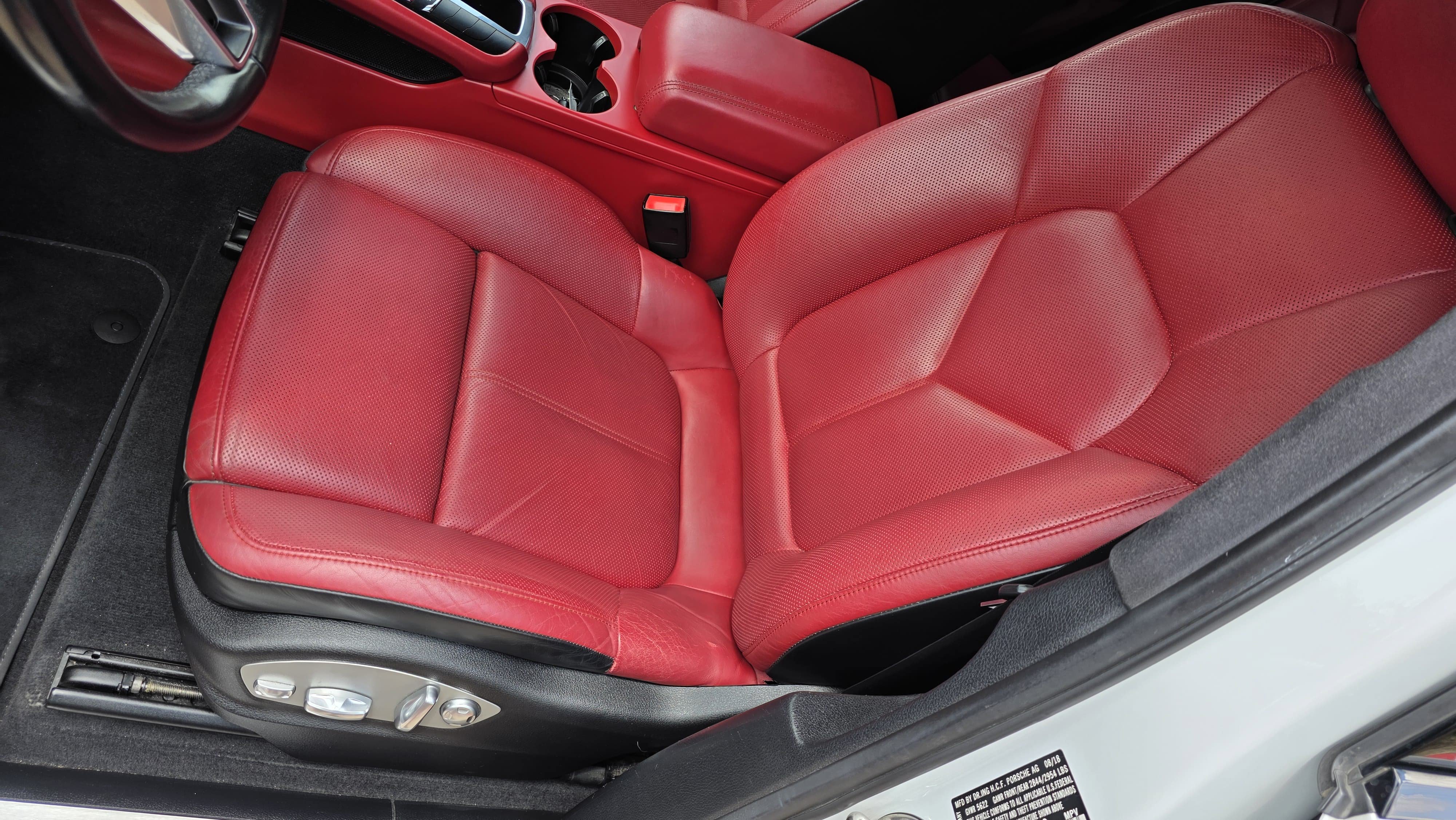Used 2018 Porsche Macan Turbo AWD/4WD image 5