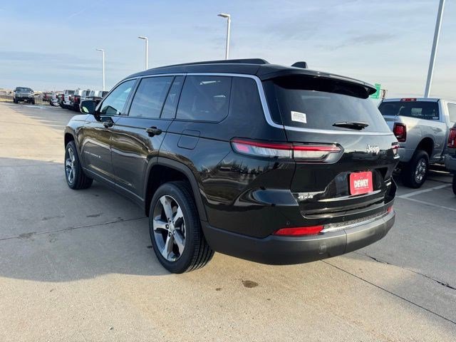 New 2025 Jeep Grand Cherokee L Limited w/ Trailer Tow Package image 3