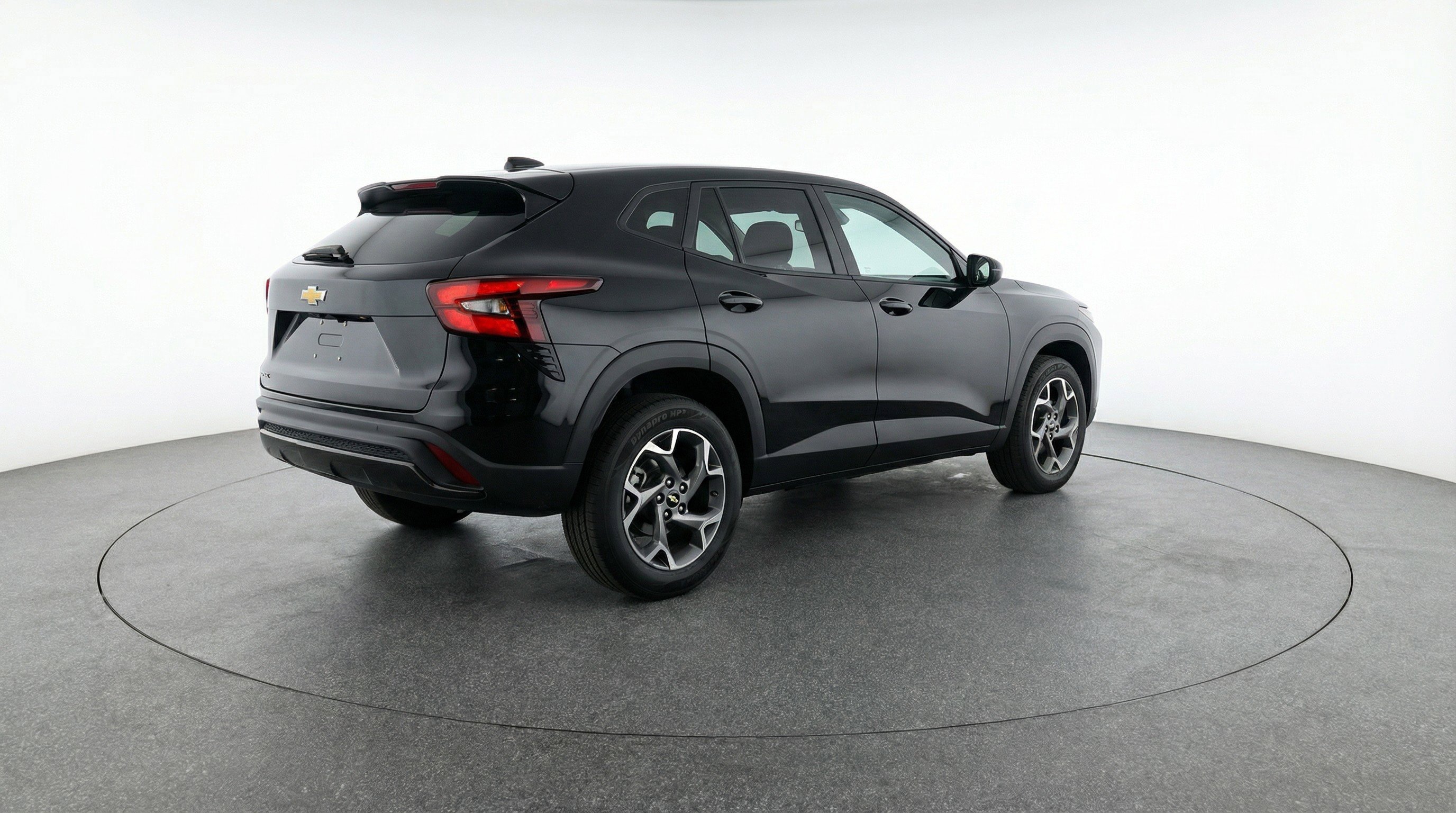 Used 2025 Chevrolet Trax LT image 9