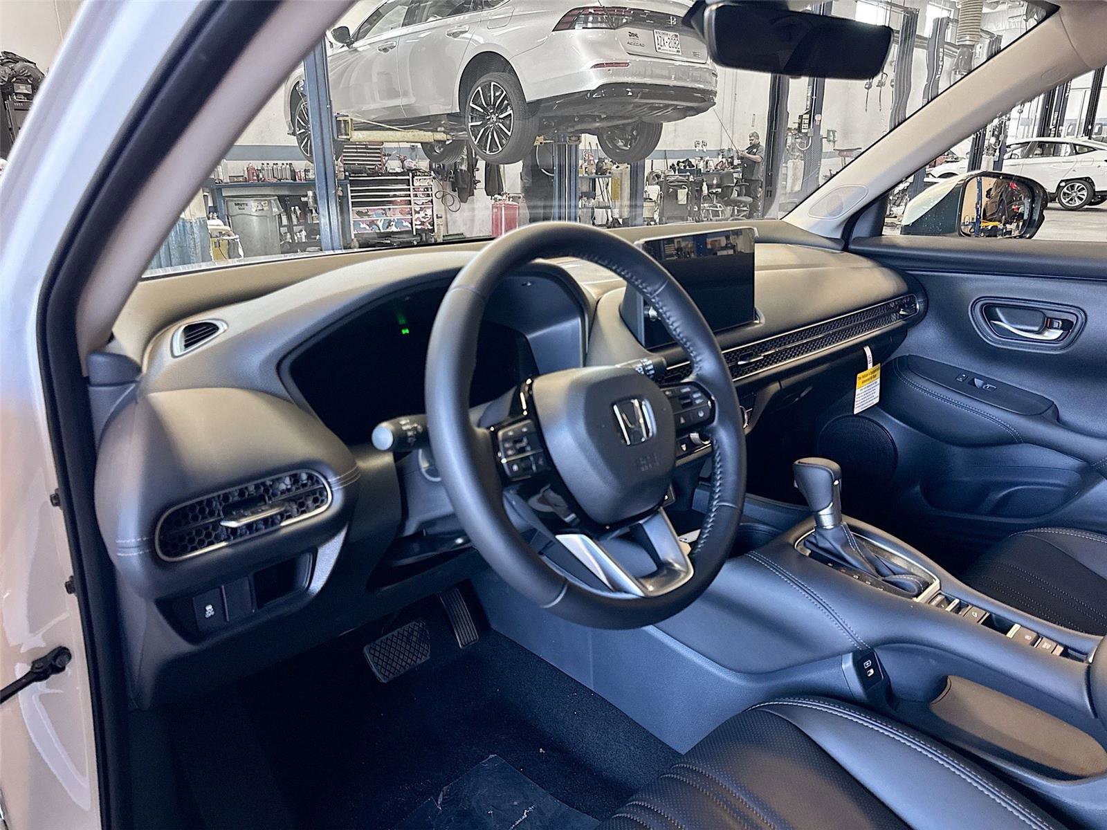 New 2027 Honda HR-V EX-L image 23