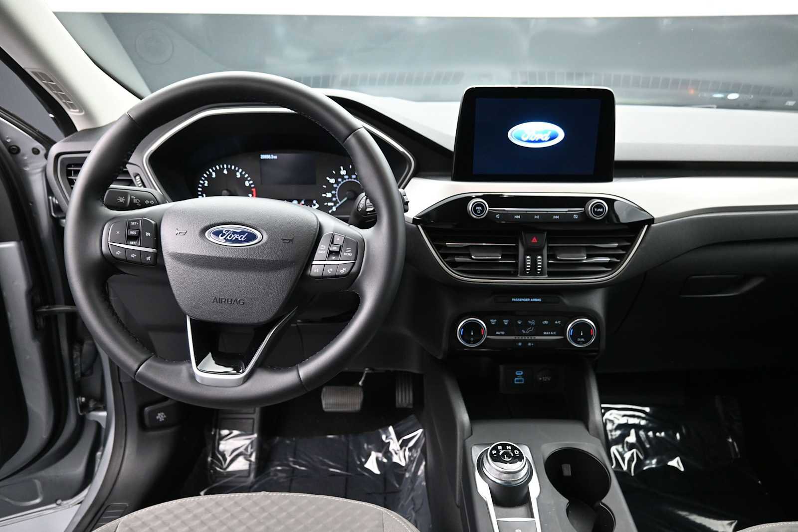 Used 2022 Ford Escape SE w/ Convenience Package FWD image 15