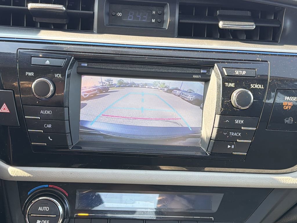 Used 2016 Toyota Corolla LE FWD image 27