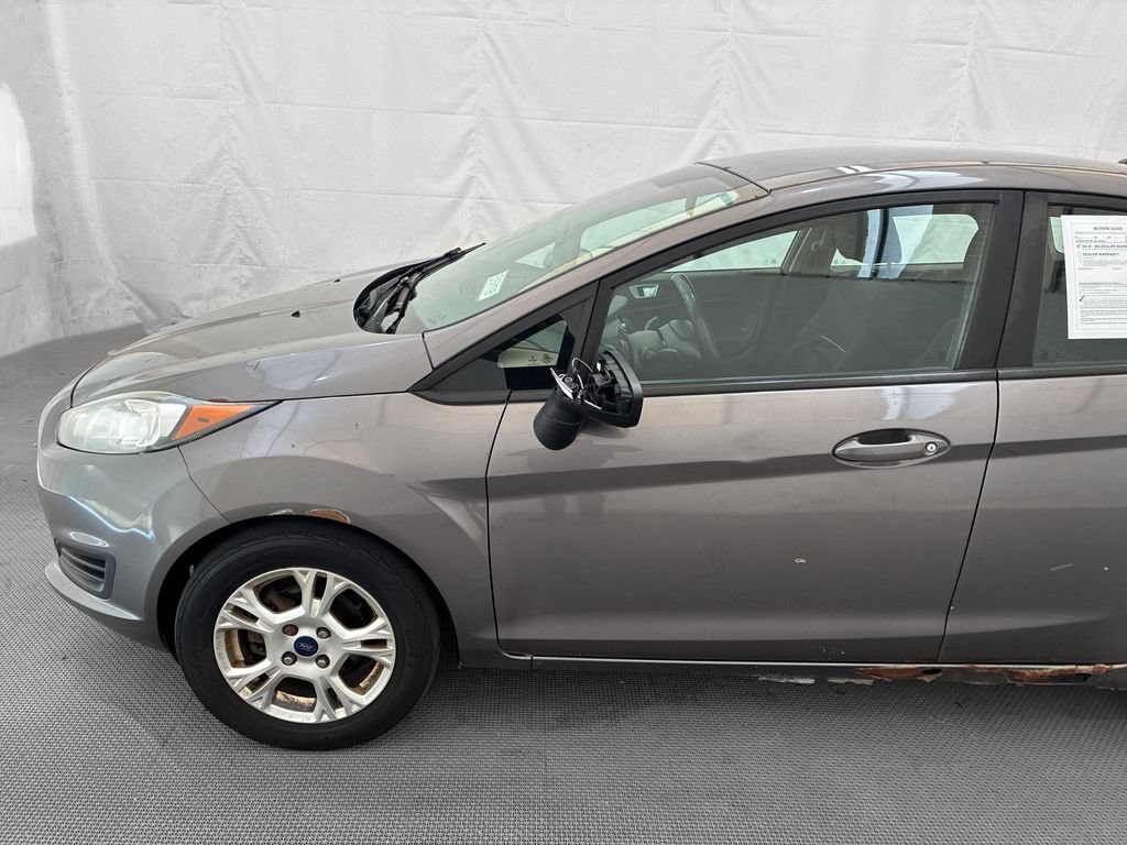Used 2014 Ford Fiesta SE FWD image 3