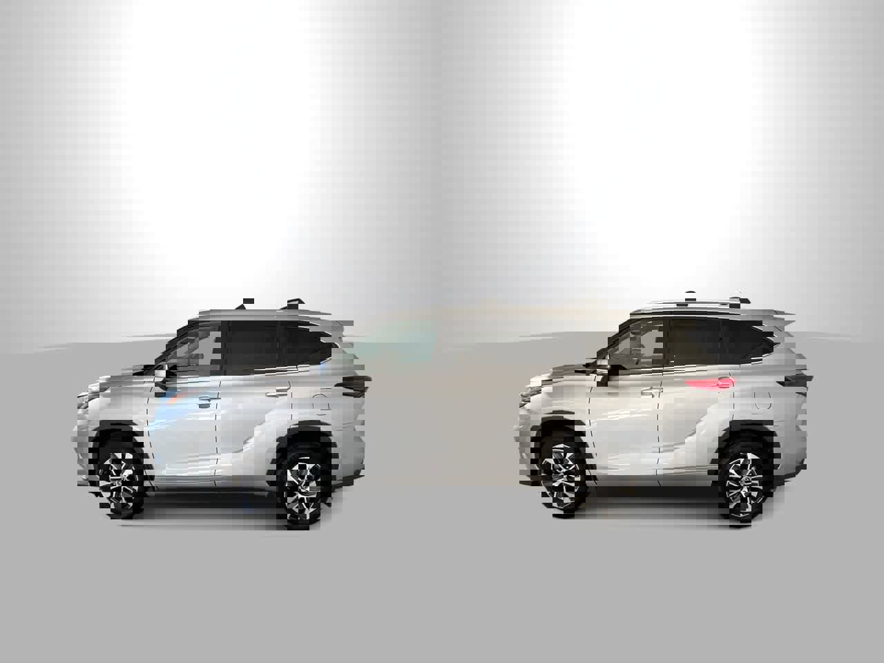 Used 2023 Toyota Highlander XLE image 5