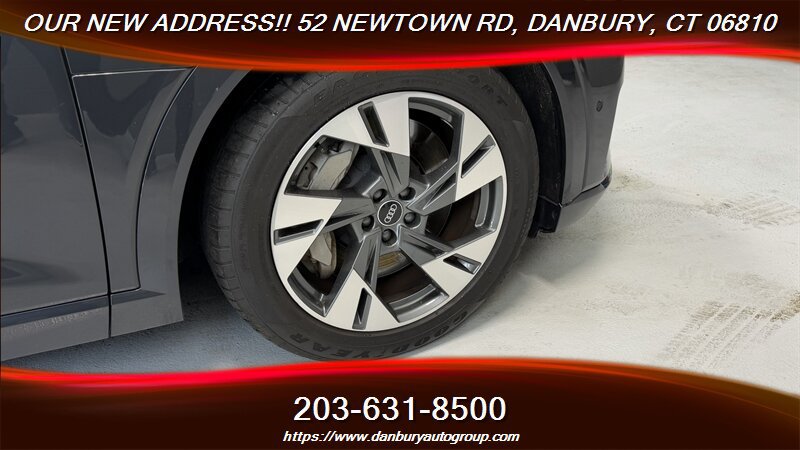 Used 2021 Audi e-tron Premium w/ Convenience Plus Package AWD/4WD image 12