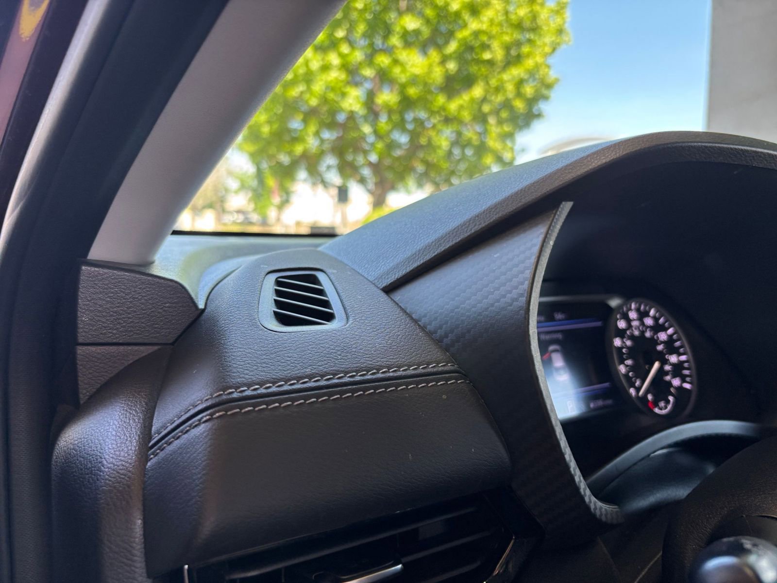 Used 2025 Nissan Sentra SV image 32