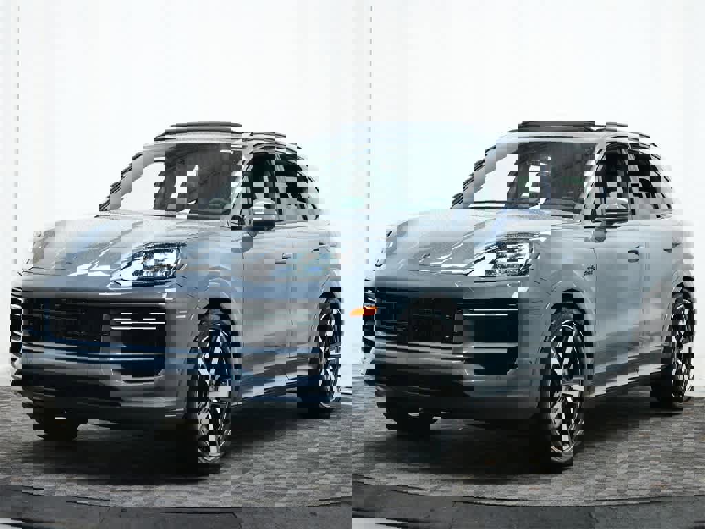 New 2025 Porsche Cayenne Turbo image 1