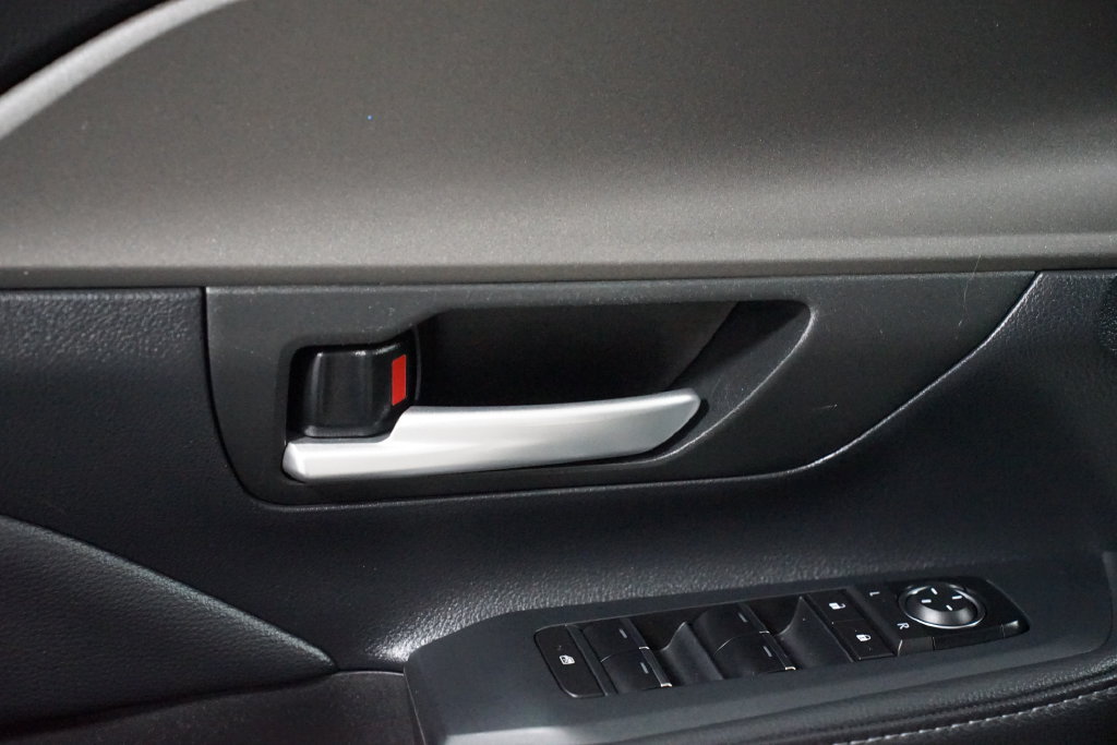 Certified 2024 Toyota Grand Highlander AWD image 32