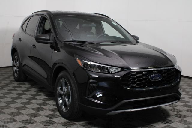 Used 2025 Ford Escape ST-Line w/ Cold Weather Package