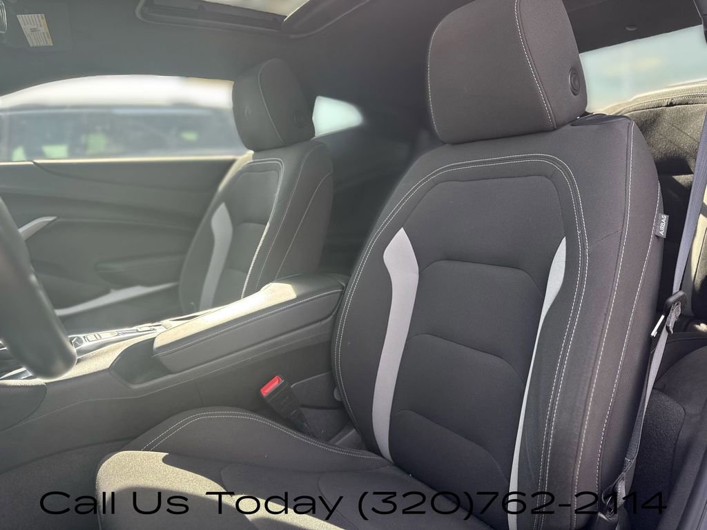 Used 2022 Chevrolet Camaro LT w/ RS Package image 10