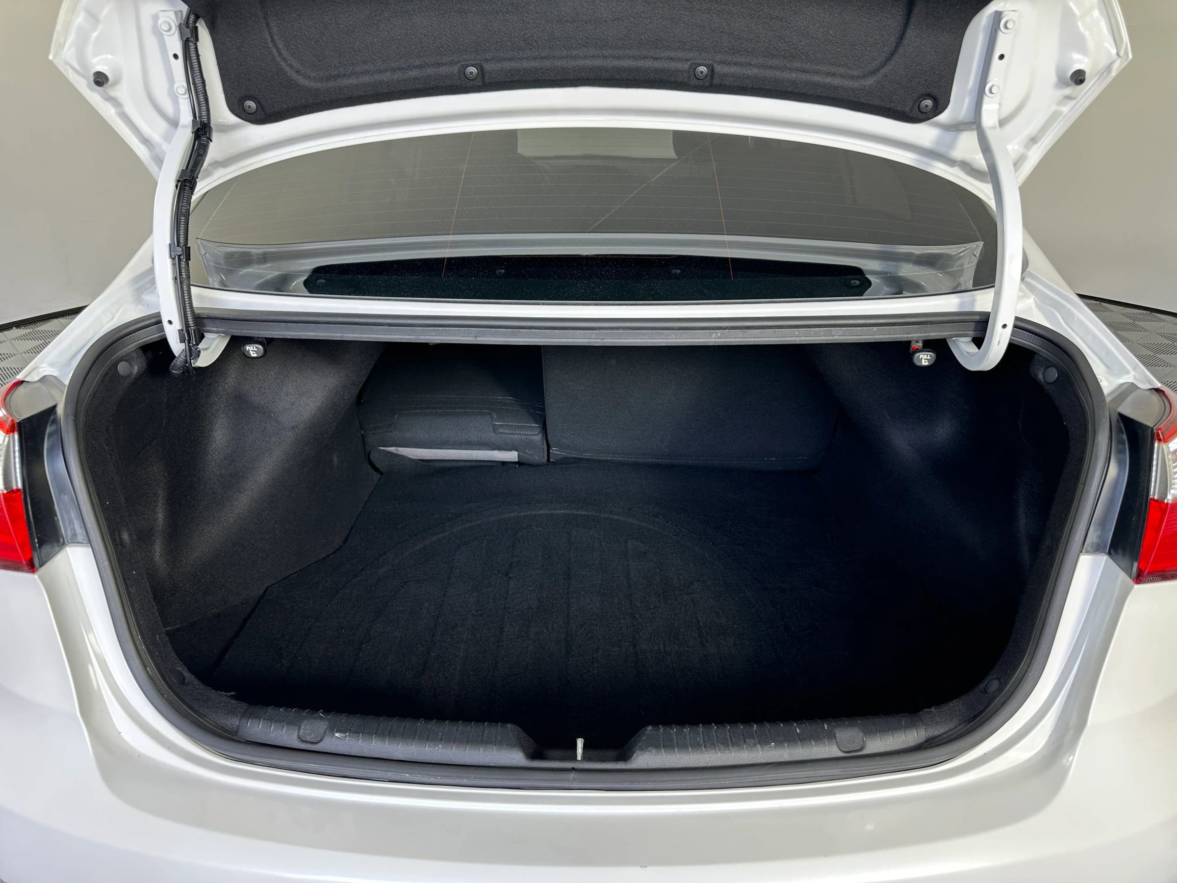 Used 2015 Kia Forte EX image 17