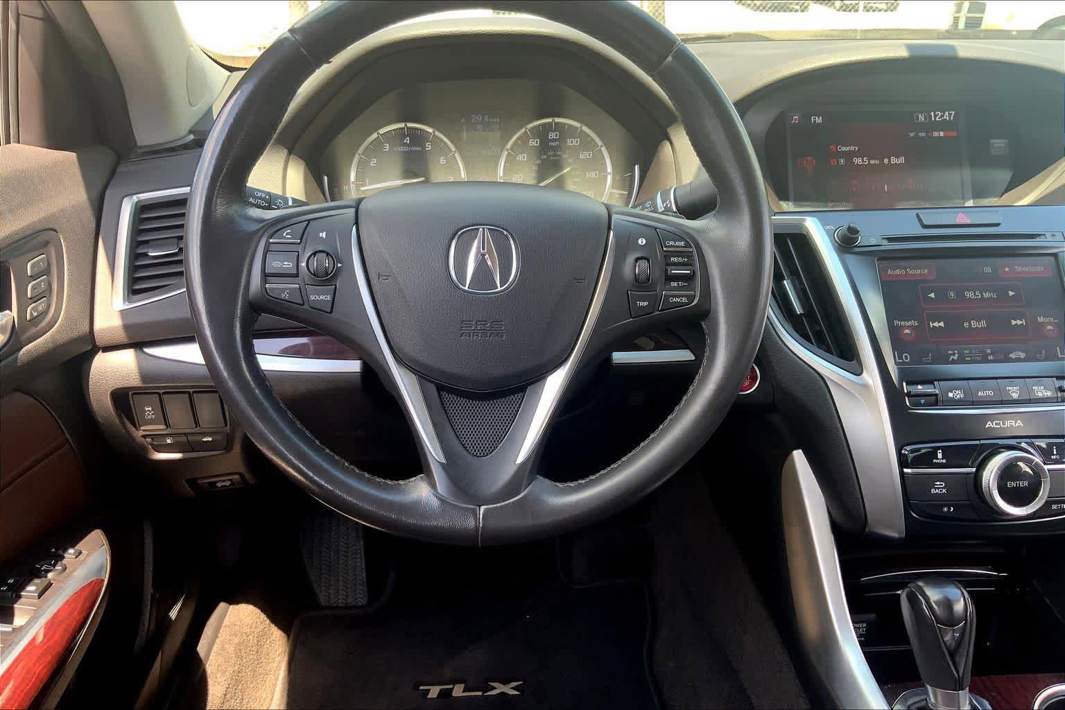 Used 2015 Acura TLX FWD image 5