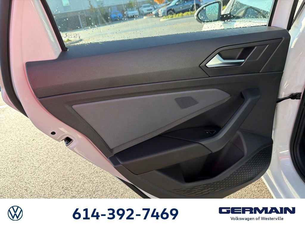 New 2026 Volkswagen Jetta SE FWD image 16