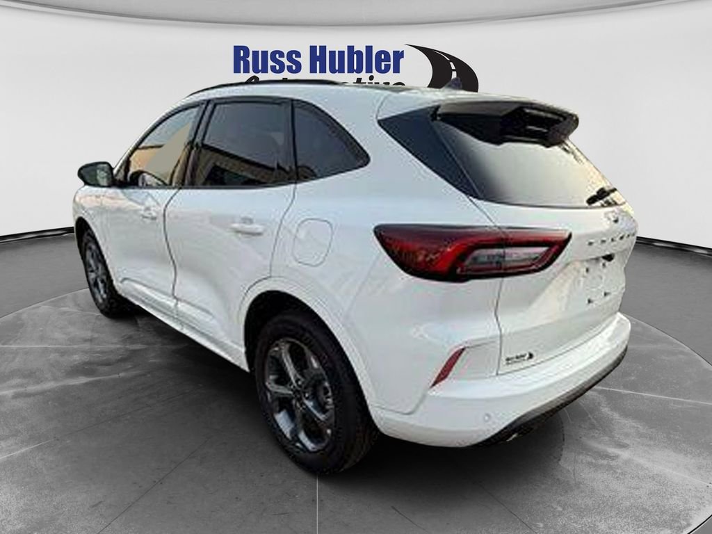 Used 2024 Ford Escape ST-Line w/ Tech Pack #1 AWD/4WD image 5
