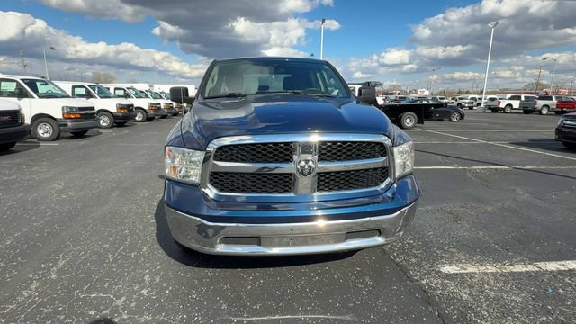 Used 2021 RAM 1500 Classic SLT AWD/4WD image 3