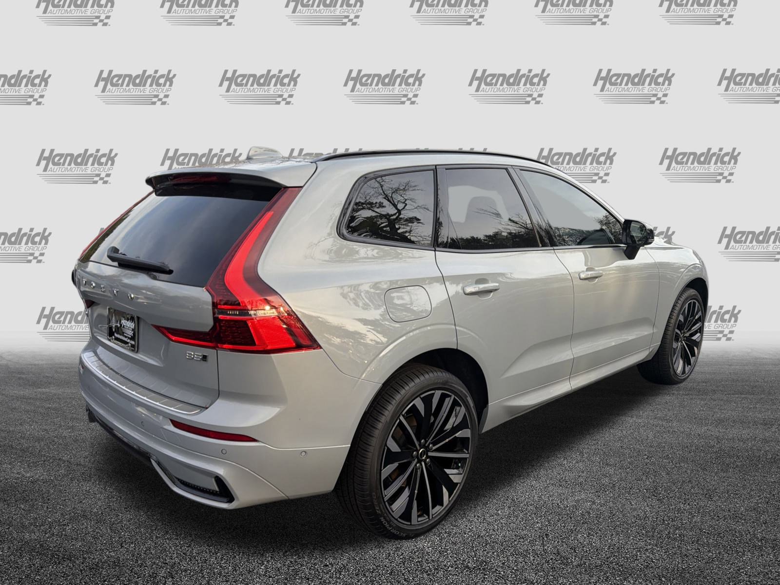 Used 2026 Volvo XC60 B5 Ultra w/ Protection Package Premier image 10