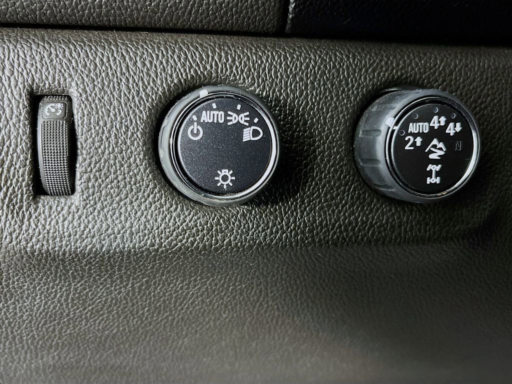 Used 2019 Chevrolet Colorado ZR2 image 13