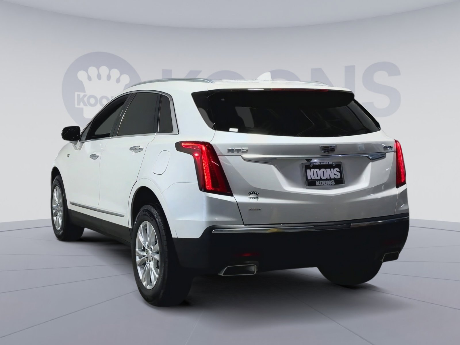 Used 2023 Cadillac XT5 Luxury w/ LPO, Floor Liner Package image 10
