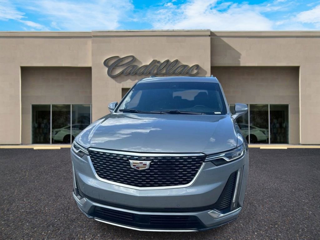 Used 2023 Cadillac XT6 Premium Luxury w/ Technology Package image 8
