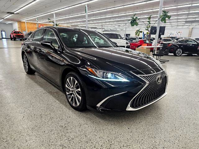 Used 2019 Lexus ES 350 image 3