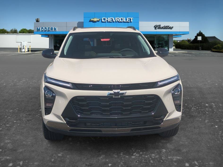 New 2026 Chevrolet Trax ACTIV w/ Sunroof Package FWD image 8
