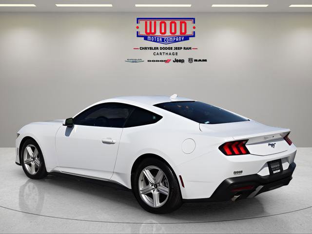 Used 2026 Ford Mustang Coupe image 5