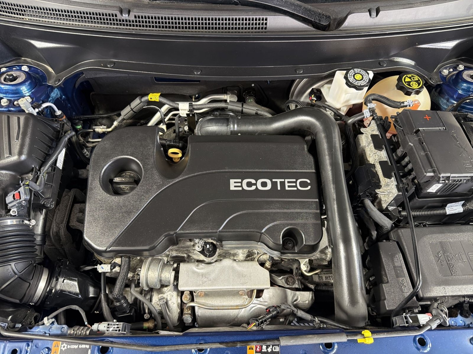 Used 2020 Chevrolet Equinox LT FWD image 27
