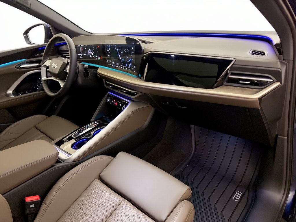 Certified 2025 Audi Q5 Premium AWD/4WD image 31