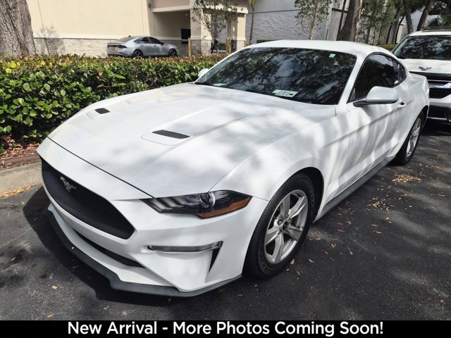 Used 2020 Ford Mustang Coupe image 3