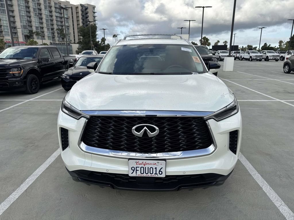 Used 2023 INFINITI QX60 Luxe w/ Cargo Package FWD image 12