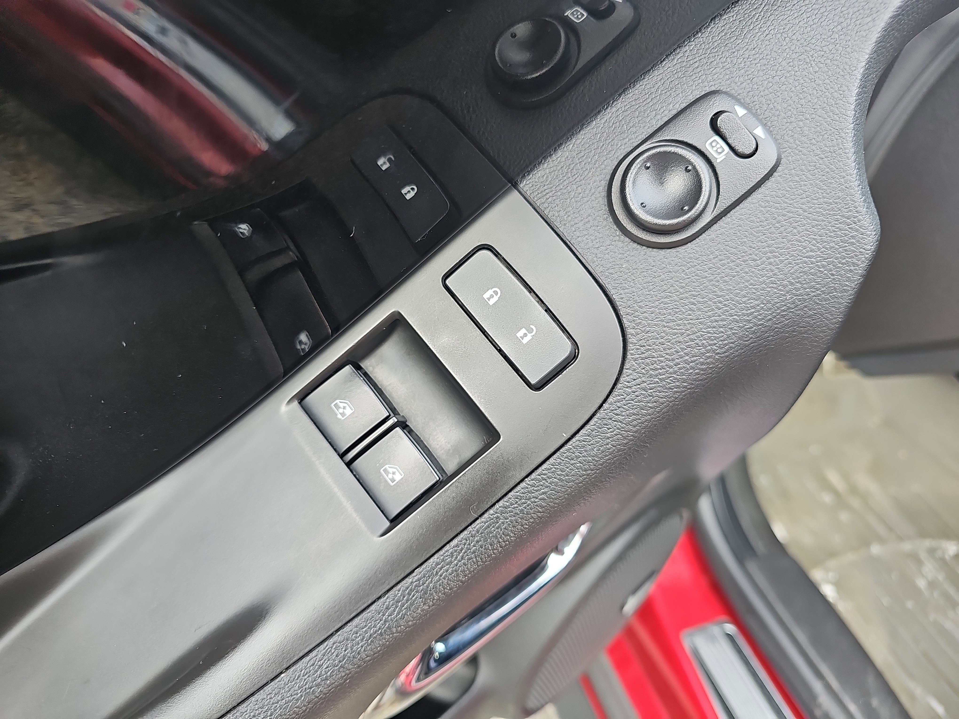 Used 2013 Chevrolet Camaro ZL1 image 18