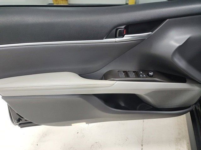Used 2024 Toyota Camry XLE w/ Cold Weather Package image 23