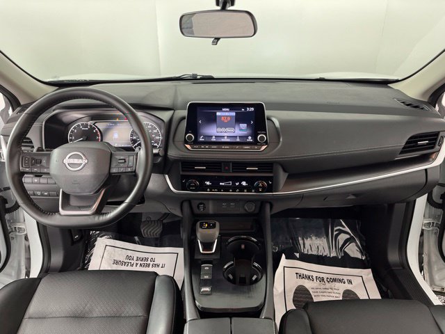 Used 2025 Nissan Rogue SV w/ SV Premium Package FWD image 40