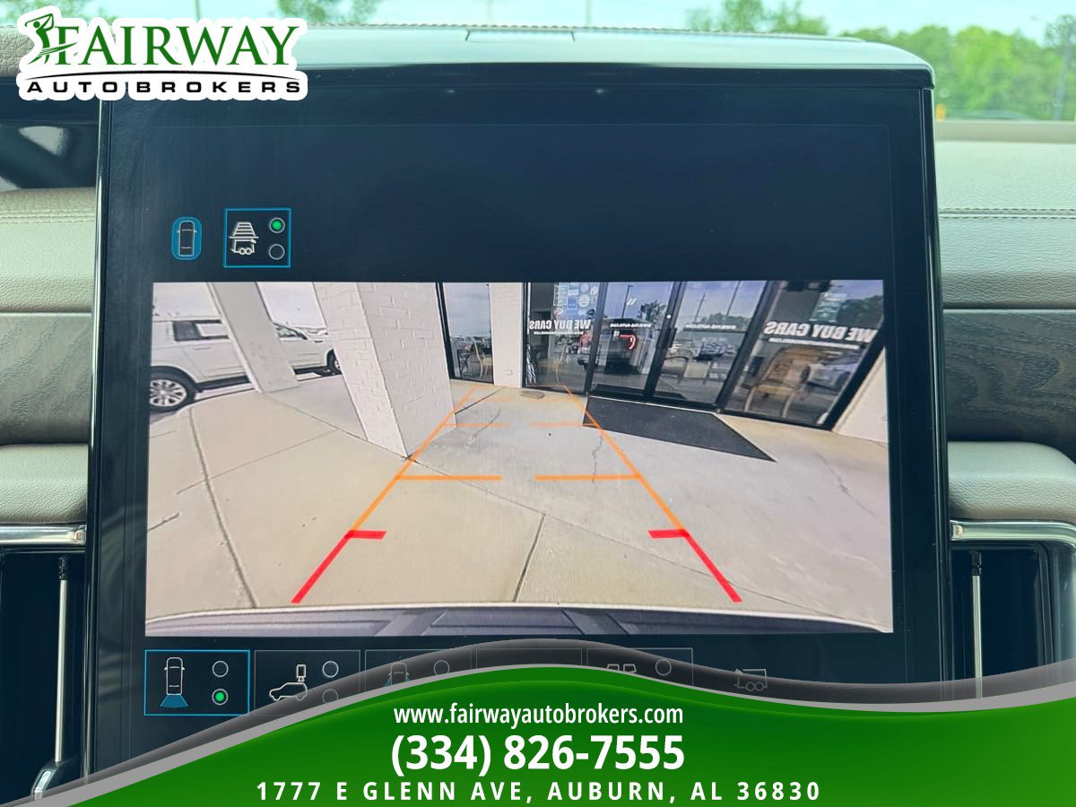 Used 2025 GMC Yukon Denali w/ Denali Reserve Package AWD/4WD image 24