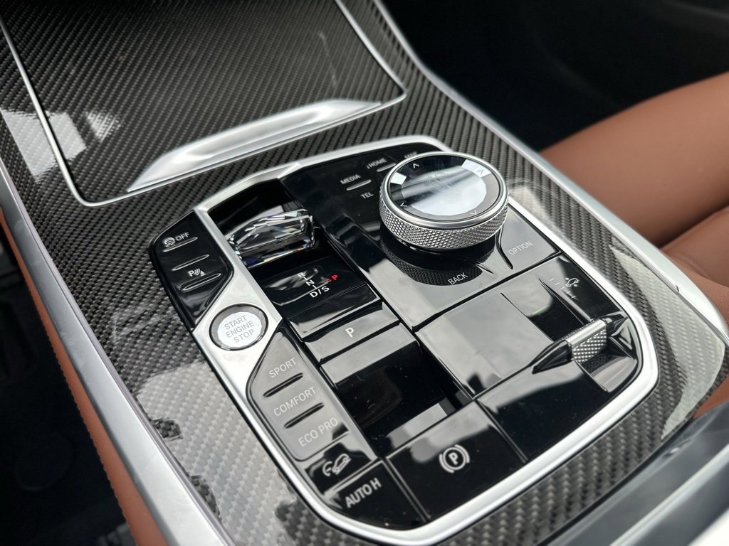 New 2026 BMW X7 M60i image 40